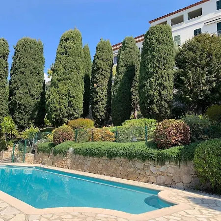 Apartamento Facing Monaco, Cosy Flat With Parc & Swimming Rocabruna