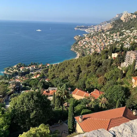 Appartement Facing Monaco, Cosy Flat With Parc & Swimming