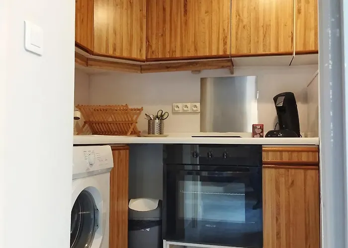Apartment Facing Monaco, Cosy Flat With Parc & Swimming