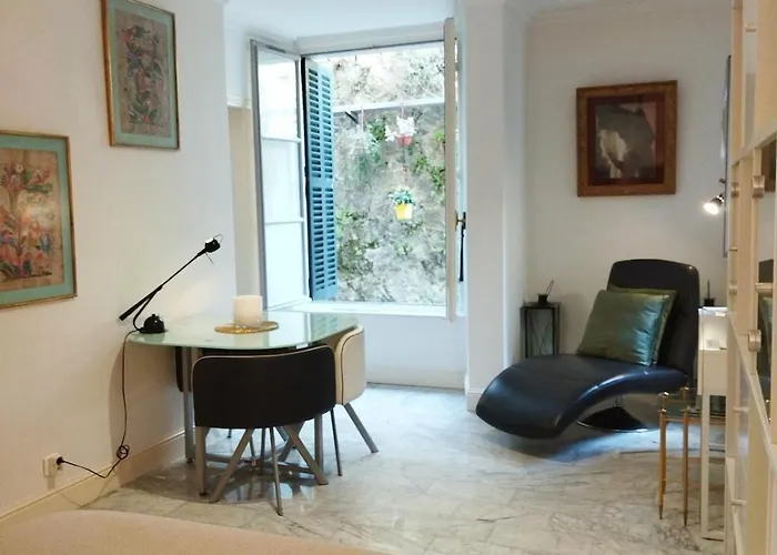 Facing Monaco, Cosy Flat With Parc & Swimming شقة