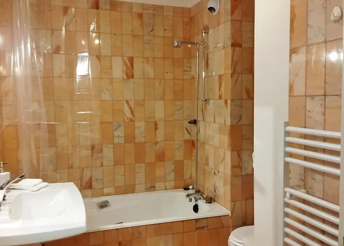 شقة Facing Monaco, Cosy Flat With Parc & Swimming