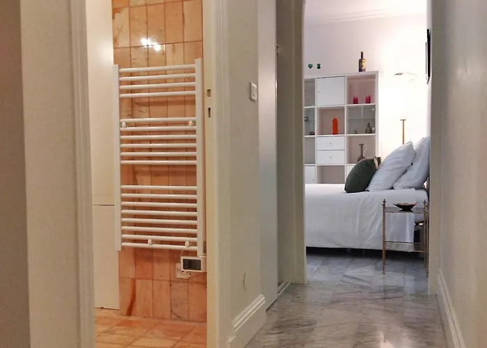 شقة Facing Monaco, Cosy Flat With Parc & Swimming